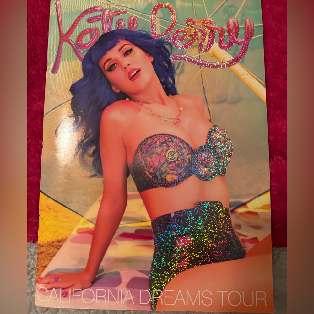 Katy Perry California Dreams Tour Book
